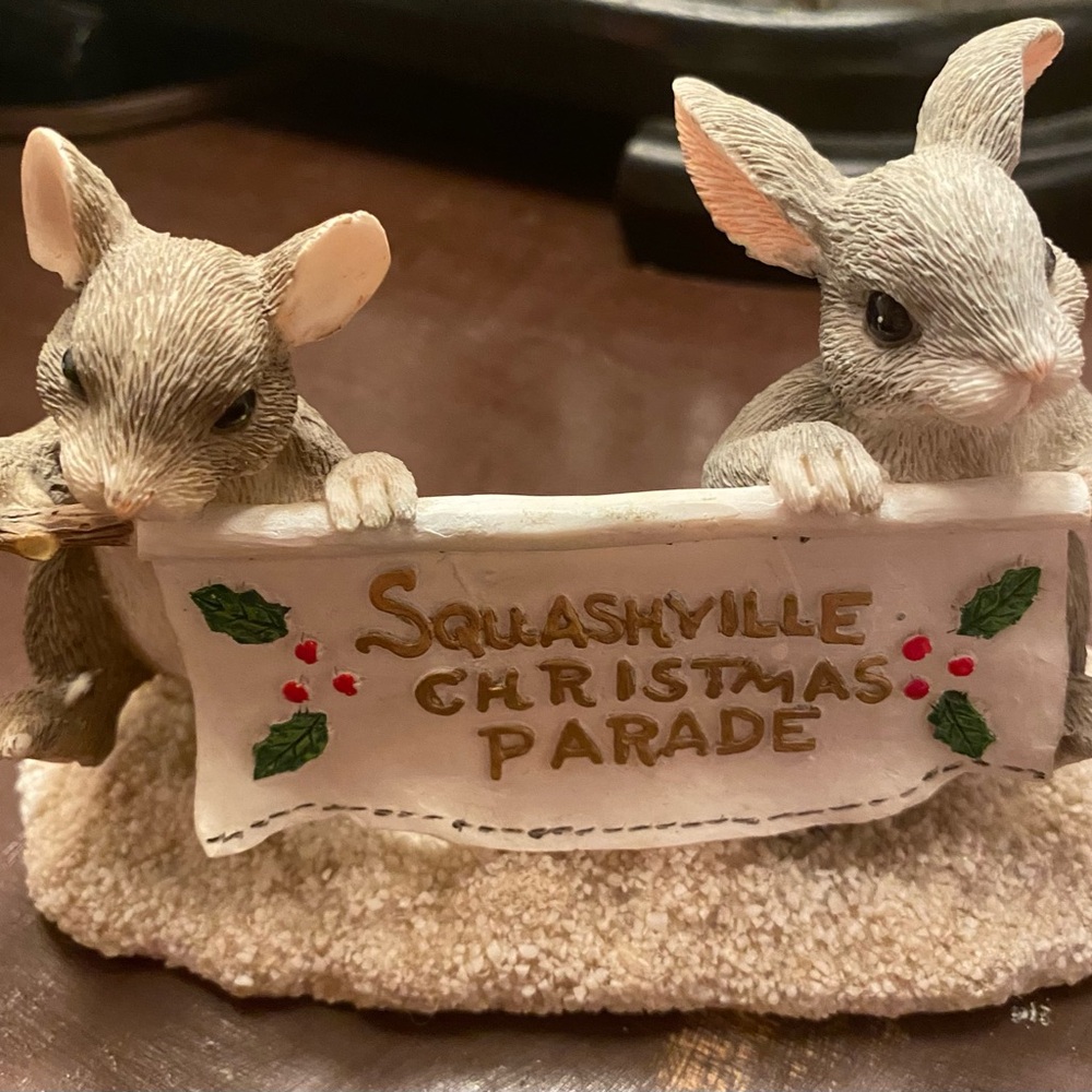 Silvestri Festive Figurine - Gray and Cream